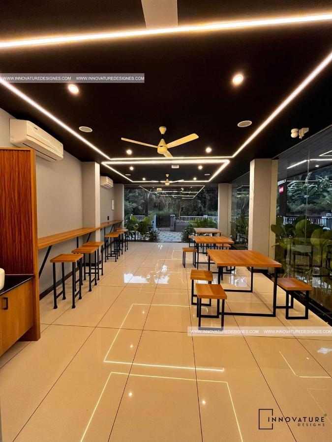 Hotel 24Inn Residency Pathanāmthitta Exterior foto